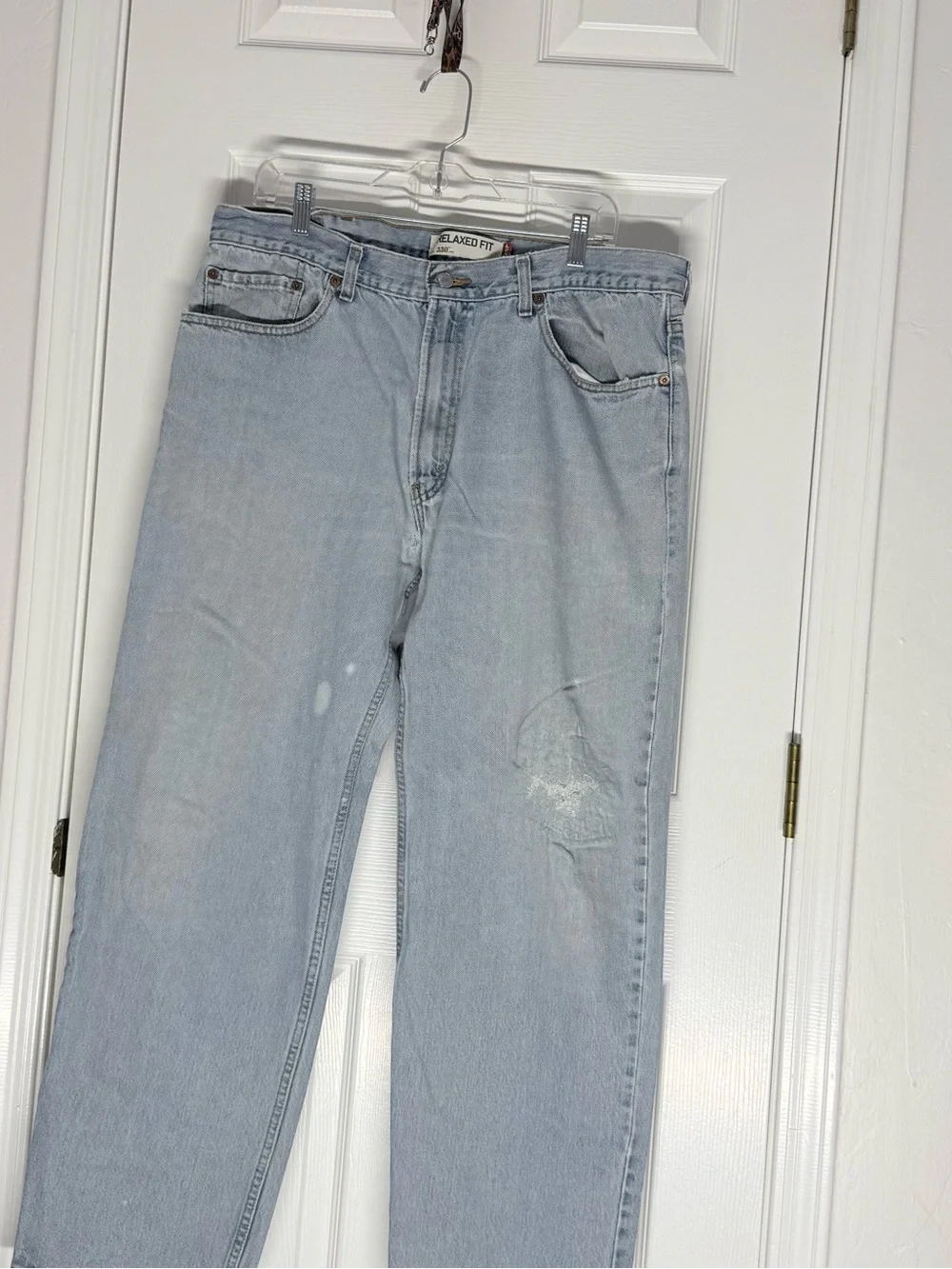 Levi's Light Blue Relaxed Fit Jeans - Casual Men's Denim